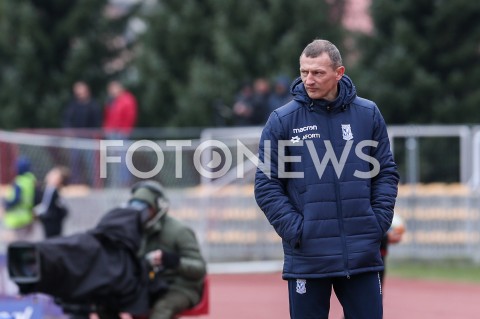  29.10.2019 RZESZOW  ( STADION CWKS RESOVIA ) <br />
PILKA NOZNA <br />
TOTOLOTEK PUCHAR POLSKI <br />
RUNDA 1/16 FINALU <br />
MECZ RESOVIA RZESZOW - LECH POZNAN <br />
N/Z DARIUSZ ZURAW - I TRENER ( HEAD COACH ) SYLWETKA <br />
 