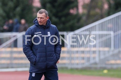  29.10.2019 RZESZOW  ( STADION CWKS RESOVIA ) <br />
PILKA NOZNA <br />
TOTOLOTEK PUCHAR POLSKI <br />
RUNDA 1/16 FINALU <br />
MECZ RESOVIA RZESZOW - LECH POZNAN <br />
N/Z DARIUSZ ZURAW - I TRENER ( HEAD COACH ) SYLWETKA <br />
 