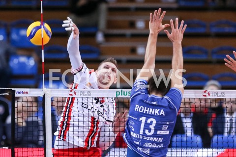  30.10.2019 RZESZOW <br />
SIATKOWKA MEZCZYZN <br />
PLUSLIGA SEZON 2019/2020 <br />
PLUS LIGA POLISH MEN VOLLEYBALL LEAGUE <br />
MECZ ASSECO RESOVIA - MKS SLEPSK MALOW SUWALKI <br />
N/Z DAMIAN SCHULZ <br />
 