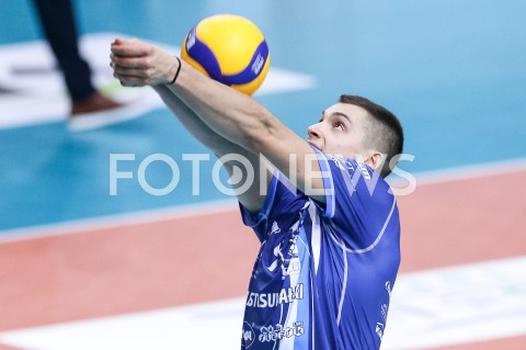  30.10.2019 RZESZOW <br />
SIATKOWKA MEZCZYZN <br />
PLUSLIGA SEZON 2019/2020 <br />
PLUS LIGA POLISH MEN VOLLEYBALL LEAGUE <br />
MECZ ASSECO RESOVIA - MKS SLEPSK MALOW SUWALKI <br />
N/Z NICOLAS SZERSZEN SYLWETKA <br />
 