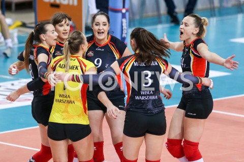  08.11.2019 RZESZOW <br />
SIATKOWKA <br />
LIGA SIATKOWKI KOBIET LSK 2019/2020 <br />
POLISH WOMEN VOLLEYBALL LEAGUE <br />
MECZ WISLA WARSZAWA - DEVELOPRES SKYRES RZESZOW <br />
N/Z ALEKSANDRA SZYMANSKA KATARZYNA OLCZYK RADOSC EMOCJE <br />
 