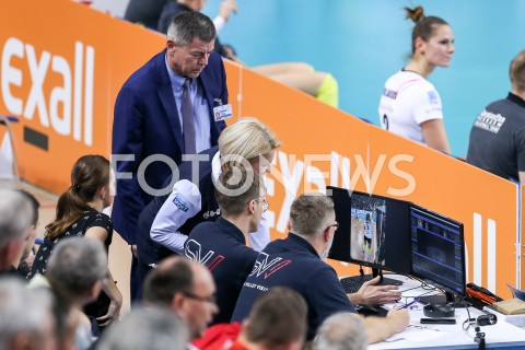  08.11.2019 RZESZOW <br />
SIATKOWKA <br />
LIGA SIATKOWKI KOBIET LSK 2019/2020 <br />
POLISH WOMEN VOLLEYBALL LEAGUE <br />
MECZ WISLA WARSZAWA - DEVELOPRES SKYRES RZESZOW <br />
N/Z SEDZIA KATARZYNA SOKOL KOMISARZ ANDRZEJ SKORUPA SYSTEM CHALLANGE WIDEOWERYFIKACJA <br />
 