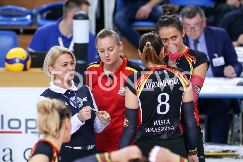  08.11.2019 RZESZOW <br />
SIATKOWKA <br />
LIGA SIATKOWKI KOBIET LSK 2019/2020 <br />
POLISH WOMEN VOLLEYBALL LEAGUE <br />
MECZ WISLA WARSZAWA - DEVELOPRES SKYRES RZESZOW <br />
N/Z SEDZIA KATARZYNA SOKOL AGNIESZKA RABKA - I TRENER ( HEAD COACH ) <br />
 