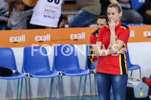  08.11.2019 RZESZOW <br />
SIATKOWKA <br />
LIGA SIATKOWKI KOBIET LSK 2019/2020 <br />
POLISH WOMEN VOLLEYBALL LEAGUE <br />
MECZ WISLA WARSZAWA - DEVELOPRES SKYRES RZESZOW <br />
N/Z AGNIESZKA RABKA - I TRENER ( HEAD COACH ) SYLWETKA <br />
 