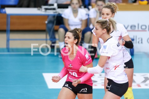  08.11.2019 RZESZOW <br />
SIATKOWKA <br />
LIGA SIATKOWKI KOBIET LSK 2019/2020 <br />
POLISH WOMEN VOLLEYBALL LEAGUE <br />
MECZ WISLA WARSZAWA - DEVELOPRES SKYRES RZESZOW <br />
N/Z DARIA PRZYBYLA ANNA KACZMAR RADOSC EMOCJE <br />
 