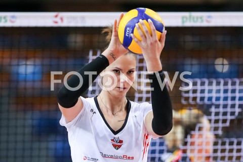  08.11.2019 RZESZOW <br />
SIATKOWKA <br />
LIGA SIATKOWKI KOBIET LSK 2019/2020 <br />
POLISH WOMEN VOLLEYBALL LEAGUE <br />
MECZ WISLA WARSZAWA - DEVELOPRES SKYRES RZESZOW <br />
N/Z GABRIELA POLANSKA SYLWETKA <br />
 