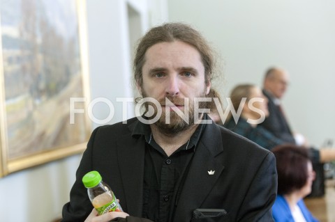  14.11.2019 WARSZAWA SEJM<br />
DZIEN W SEJMIE<br />
N/Z DOBROMIR SOSNIERZ KOMISJA INFRASTRUKTURY<br />
 