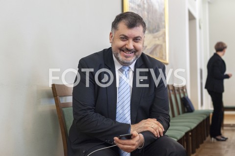  14.11.2019 WARSZAWA SEJM<br />
DZIEN W SEJMIE<br />
N/Z ARTUR DZIAMBOR<br />
 