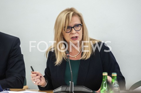  14.11.2019 WARSZAWA SEJM<br />
DZIEN W SEJMIE<br />
KOMISJA OBRONY NARODOWEJ<br />
N/Z MALGORZATA GOSIEWSKA<br />
 
