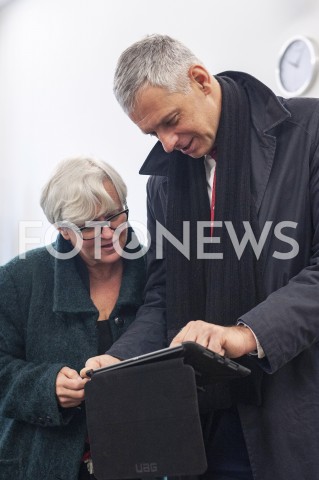  14.11.2019 WARSZAWA SEJM<br />
DZIEN W SEJMIE<br />
KOMISJA OBRONY NARODOWEJ<br />
N/Z PAWEL PONCYLIUSZ JOANNA KLUZIK ROSTOWSKA<br />
 