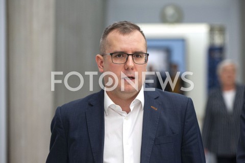  14.11.2019 WARSZAWA SEJM<br />
DZIEN W SEJMIE<br />
N/Z <br />
 