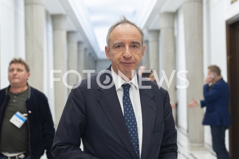  14.11.2019 WARSZAWA SEJM<br />
DZIEN W SEJMIE<br />
N/Z wladyslaw teofil bartoszewski<br />
 