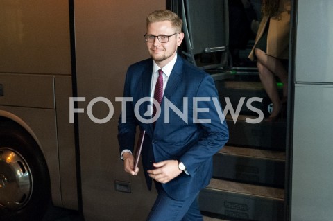  15.11.2019 WARSZAWA <br />
PIERWSZE POSIEDZENIE RADY MINISTROW <br />
INAUGURACYJNE POSIEDZENIE RZADU <br />
N/Z MICHAL WOS<br />
 