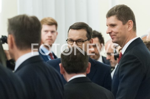  15.11.2019 WARSZAWA <br />
PIERWSZE POSIEDZENIE RADY MINISTROW <br />
INAUGURACYJNE POSIEDZENIE RZADU <br />
N/Z PREMIER MATEUSZ MORAWIECKI DARIUSZ PIONTKOWSKI <br />
 