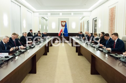  15.11.2019 WARSZAWA <br />
PIERWSZE POSIEDZENIE RADY MINISTROW <br />
INAUGURACYJNE POSIEDZENIE RZADU <br />
N/Z MINISTROWIE SALA POSIEDZEN WIDOK VIEW <br />
 