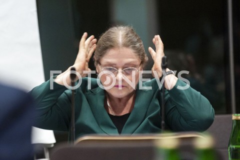  20.11.2019 WARSZAWA SEJM<br />
POSIEDZENIE KOMISJI SPRAWIEDLIWOSCI I PRAW CZLOWIEKA<br />
N/Z KRYSTYNA PAWLOWICZ<br />
 