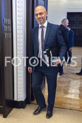  26.11.2019 WARSZAWA<br />
POSIEDZENIE RADY MINISTROW<br />
N/Z MICHAL KURTYKA<br />
 