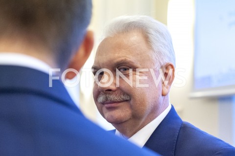  26.11.2019 WARSZAWA<br />
POSIEDZENIE RADY MINISTROW<br />
N/Z WALDEMAR KRASKA<br />
 