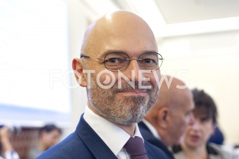  26.11.2019 WARSZAWA<br />
POSIEDZENIE RADY MINISTROW<br />
N/Z MICHAL KURTYKA<br />
 