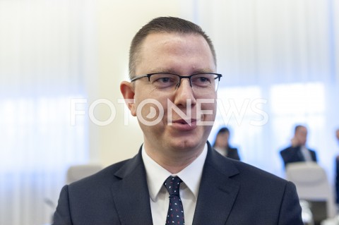  26.11.2019 WARSZAWA<br />
POSIEDZENIE RADY MINISTROW<br />
N/Z KRZYSZTOF KUBOW<br />
 