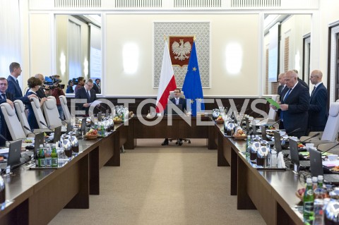  26.11.2019 WARSZAWA<br />
POSIEDZENIE RADY MINISTROW<br />
N/Z PREMIER MATEUSZ MORAWIECKI MINISTROWIE SALA VIEW<br />
 