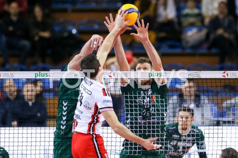  15.12.2019 RZESZOW <br />
SIATKOWKA MEZCZYZN <br />
PLUSLIGA SEZON 2019/2020 <br />
PLUS LIGA POLISH MEN VOLLEYBALL LEAGUE <br />
MECZ ASSECO RESOVIA - ALURON VIRTU CMC ZAWIERCIE <br />
N/Z PIETER VERHEES RAFAL BUSZEK BLOK <br />
 