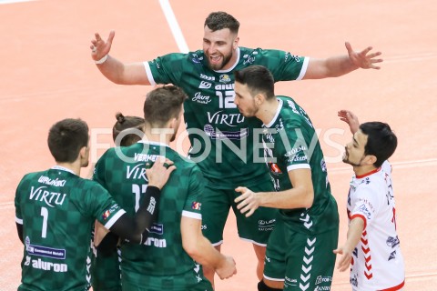  15.12.2019 RZESZOW <br />
SIATKOWKA MEZCZYZN <br />
PLUSLIGA SEZON 2019/2020 <br />
PLUS LIGA POLISH MEN VOLLEYBALL LEAGUE <br />
MECZ ASSECO RESOVIA - ALURON VIRTU CMC ZAWIERCIE <br />
N/Z GRZEGORZ BOCIEK ALEXANDRE FERREIRA TAICHIRO KOGA RADOSC EMOCJE <br />
 