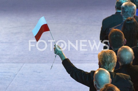  15.02.2020 WARSZAWA<br />
KONWENCJA WYBORCZA ANDRZEJA DUDY<br />
N/Z UCZESTNICY WYDARZENIA ROZANIEC Z FLAGA<br />
 
