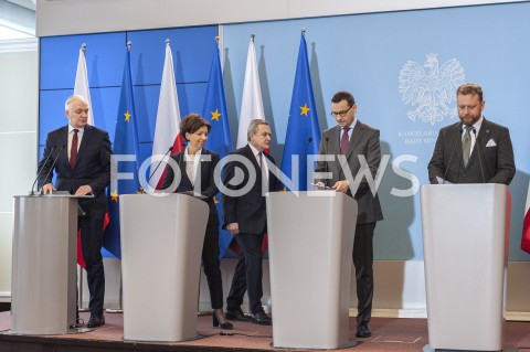 Konferencja nt. zamknięcia szkół w Kancelarii Premiera w Warszawie