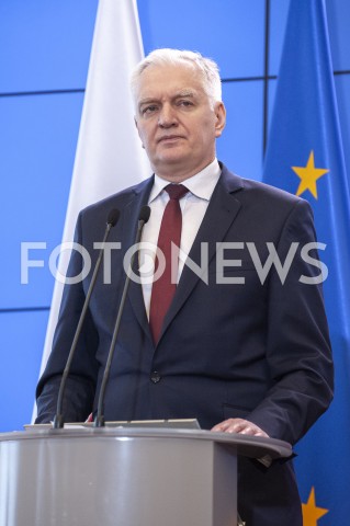  11.03.2020 WARSZAWA KPRM<br />
KONFERENCJA W KPRM NA TEMAT ZAMKNIECIA SZKOL<br />
N/Z JAROSLAW GOWIN<br />
 