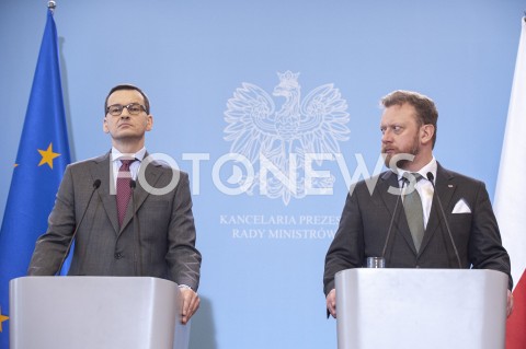  11.03.2020 WARSZAWA KPRM<br />
KONFERENCJA W KPRM NA TEMAT ZAMKNIECIA SZKOL<br />
N/Z PREMIER MATEUSZ MORAWIECKI LUKASZ SZUMOWSKI<br />
 