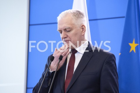  11.03.2020 WARSZAWA KPRM<br />
KONFERENCJA W KPRM NA TEMAT ZAMKNIECIA SZKOL<br />
N/Z JAROSLAW GOWIN<br />
 