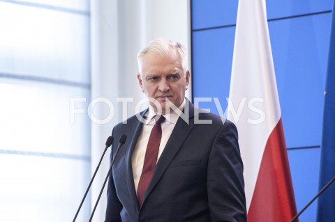  11.03.2020 WARSZAWA KPRM<br />
KONFERENCJA W KPRM NA TEMAT ZAMKNIECIA SZKOL<br />
N/Z JAROSLAW GOWIN<br />
 