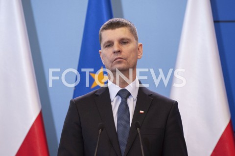  11.03.2020 WARSZAWA KPRM<br />
KONFERENCJA W KPRM NA TEMAT ZAMKNIECIA SZKOL<br />
N/Z DARIUSZ PIONTKOWSKI<br />
 