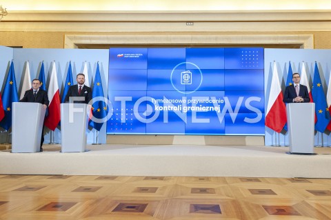  13.03.2020 WARSZAWA KPRM<br />
KONFERENCJA W KPRM W SPRAWIE STANU WYJATKOWEGO I ZAMKNIECIA GRANIC<br />
N/Z MARIUSZ KAMINSKI LUKASZ SZUMOWSKI PREMIER MATEUSZ MORAWIECKI<br />
 