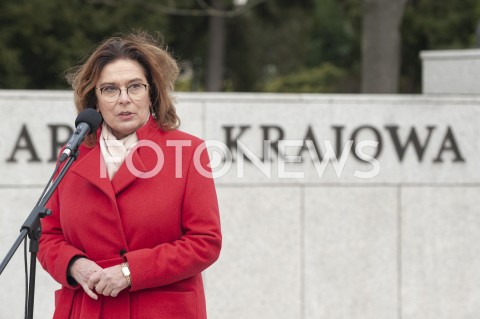  29.03.2020 WARSZAWA<br />
KONFERENCJA MALGORZATY KIDAWY BLONSKIEJ NT. ZAWIESZENIA KAMPANII WYBORCZEJ<br />
N/Z MALGORZATA KIDAWA BLONSKA KRAJOWA<br />
 