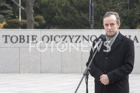  31.03.2020 WARSZAWA<br />
KONFERENCJA TOMASZA GRODZKIEGO I BORYSA BUDKI<br />
N/Z TOMASZ GRODZKI TOBIE OJCZYZNO<br />
 