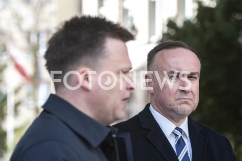  31.03.2020 WARSZAWA<br />
KONFERENCJA SZYMONA HOLOWNI W WARSZAWIE<br />
N/Z SZYMON HOLOWNIA MICHAL KOBOSKO<br />
 