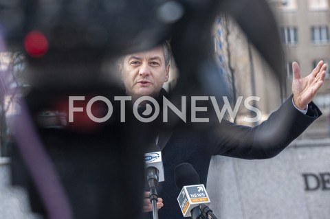  31.03.2020 WARSZAWA<br />
KONFERENCJA LEWICY<br />
N/Z ROBERT BIEDRON<br />
 