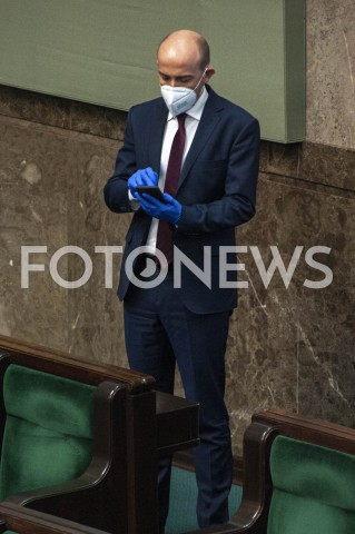  06.04.2020 WARSZAWA SEJM<br />
POSIEDZENIE SEJMU<br />
TEMATEM POSIEDZENIA M.IN. GLOSOWANIE KORESPONDENCYJNE W WYBORACH PREZYDENCKICH<br />
N/Z BORYS BUDKA<br />
 