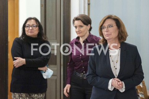  30.04.2020 WARSZAWA SEJM<br />
POSIEDZENIE SEJMU<br />
N/Z MONIKA WIELICHOWSKA MALGORZATA KIDAWA BLONSKA MARZENA OKLA DREWNOWICZ<br />
 