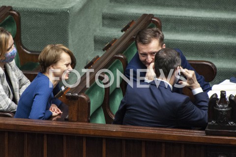  12.05.2020 WARSZAWA SEJM<br />
POSIEDZENIE SEJMU<br />
N/Z JADWIGA EMILEWICZ PREMIER MATEUSZ MORAWIECKI LUKASZ SCHREIBER<br />
 