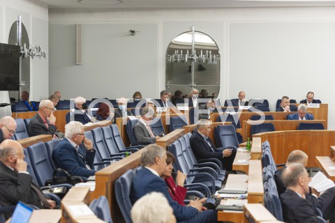  21.05.2020 WARSZAWA SENAT<br />
DZIEN W SENACIE<br />
N/Z RYSZARD PIOTROWSKI KRZYSZTOF SLON SYLWESTER MARCINIAK MAGDALENA PIETRZAK MARCIN MATCZAK DARIUSZ LASOCKI ADAM BODNAR MARIAN BURAS<br />
 