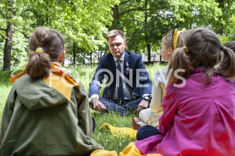  01.06.2020 WARSZAWA<br />
SPOTKANIE SZYMONA HOLOWNI Z DZIECMI<br />
N/Z SZYMON HOLOWNIA<br />
 