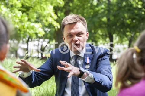  01.06.2020 WARSZAWA<br />
SPOTKANIE SZYMONA HOLOWNI Z DZIECMI<br />
N/Z SZYMON HOLOWNIA<br />
 