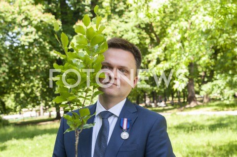  01.06.2020 WARSZAWA<br />
SPOTKANIE SZYMONA HOLOWNI Z DZIECMI<br />
N/Z SZYMON HOLOWNIA<br />
 