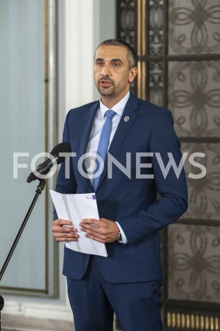  01.06.2020 WARSZAWA<br />
KONFERENCJA WICEMARSZALKA SENATU<br />
N/Z MAREK PEK<br />
 