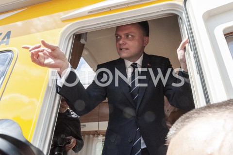  06.06.2020 WARSZAWA<br />
INAUGURACJA KAMPANII SZYMONA HOLOWNI<br />
N/Z SZYMON HOLOWNIA<br />
 