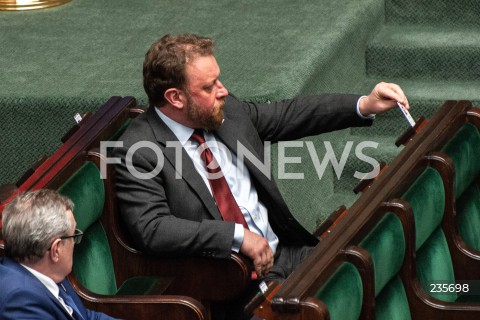  15.07.2020 WARSZAWA SEJM<br />
POSIEDZENIE SEJMU<br />
WNIOSEK O WOTUM NIEUFNOSCI DLA MINISTRA SPRAW WEWNETRZNYCH ORAZ MINISTRA SPRAWIEDLIWOSCI<br />
N/Z LUKASZ SZUMOWSKI<br />
 