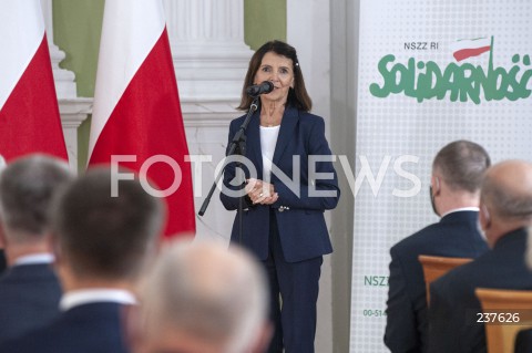  04.08.2020 WARSZAWA<br />
POSIEDZENIE NSZZ RI SOLIDARNOSC<br />
N/Z TERESA HALAS<br />
 